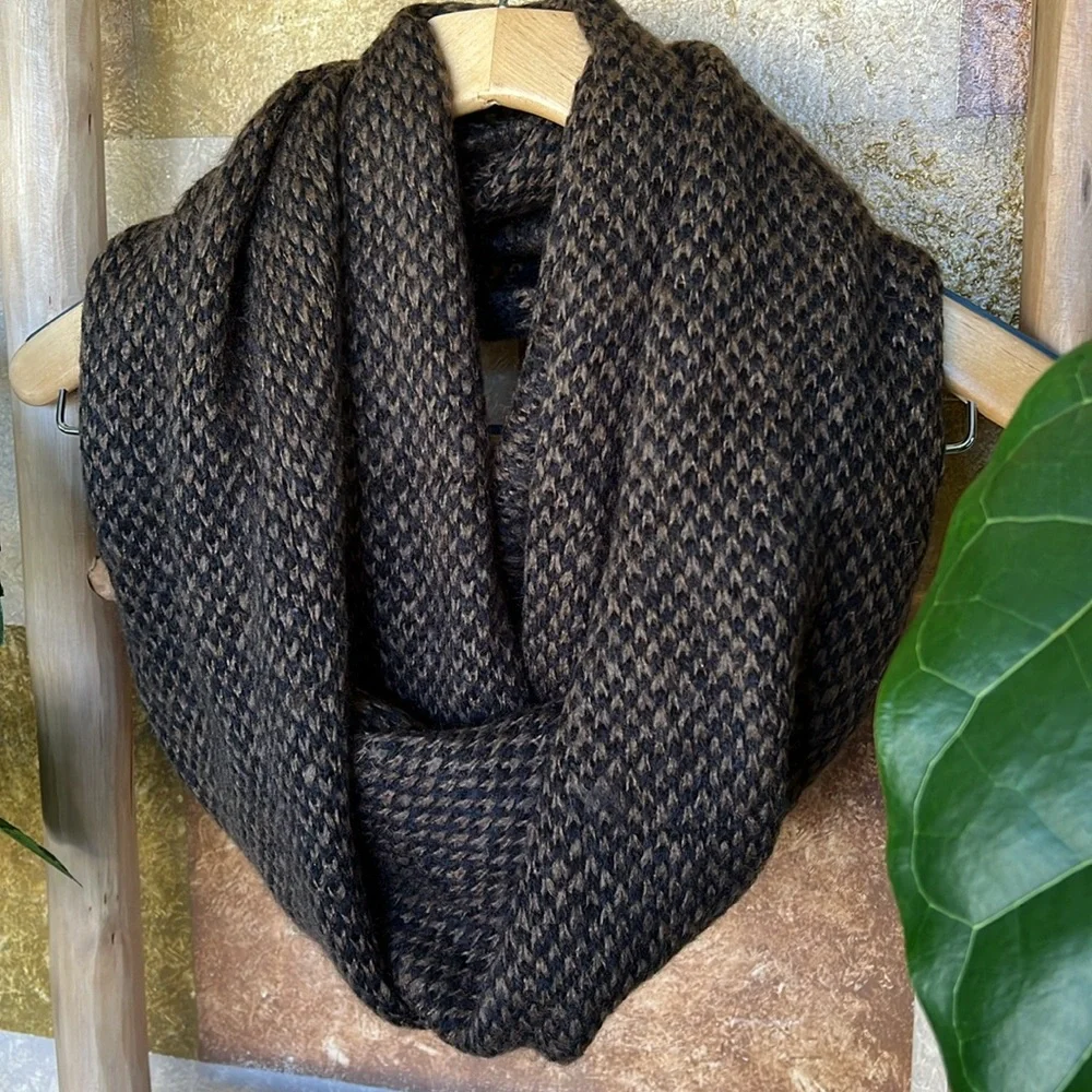 Wooden Ships Women’s Dylan Eternity Scarf — Warm Brown/Black Infinity Knit Scarf